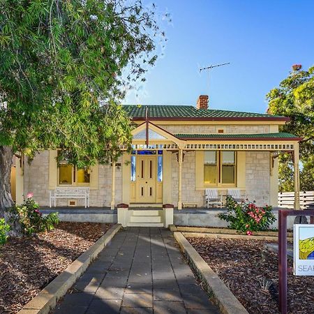 Armadale House - Kingscote Villa Exterior photo